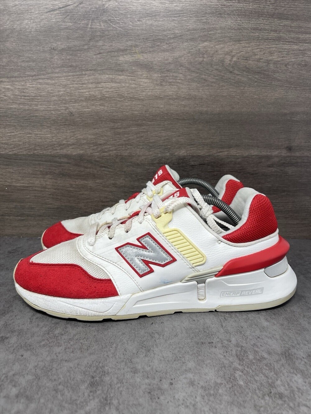 New Balance 997S White Red Size 10 Mens ENCAP Reveal Retro Sneakers MS997LOJ